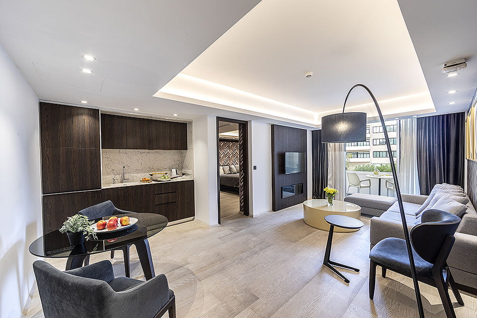 Deluxe King Suite