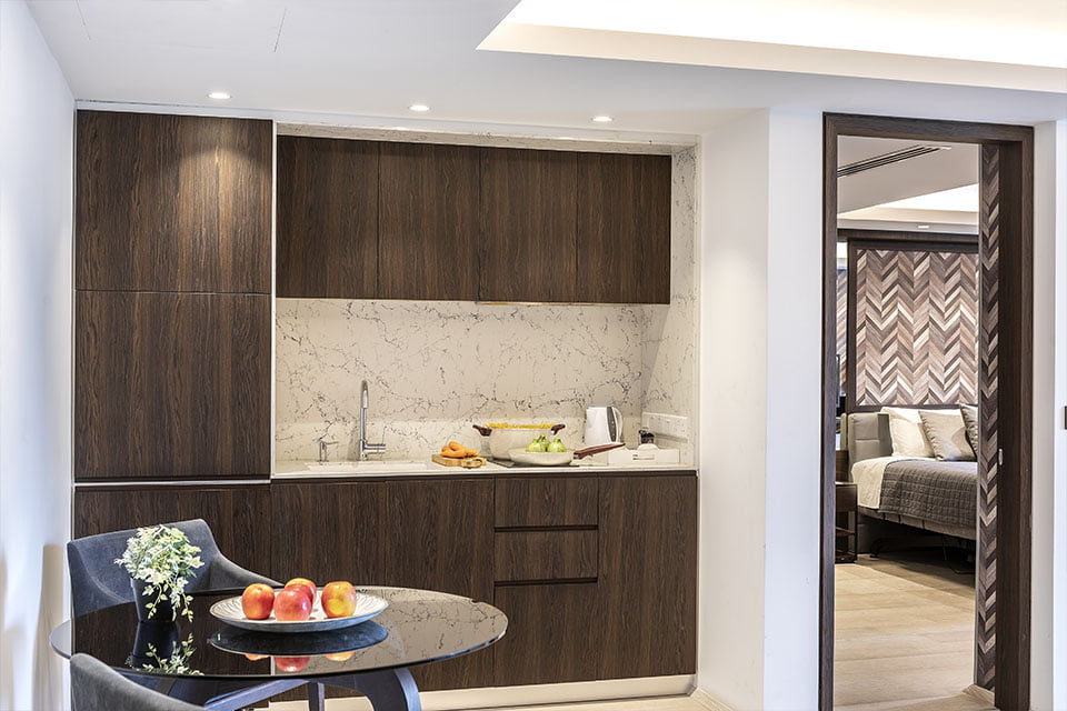 Deluxe King Suite